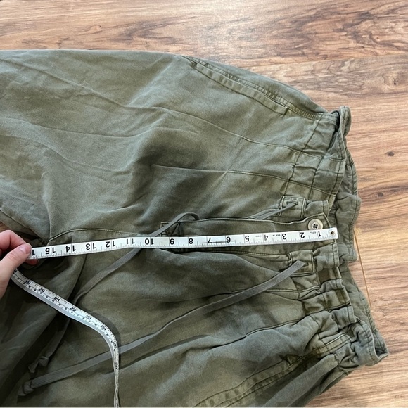 Free People Margate Pleated Paperbag Trouser - Picture 9 of 11